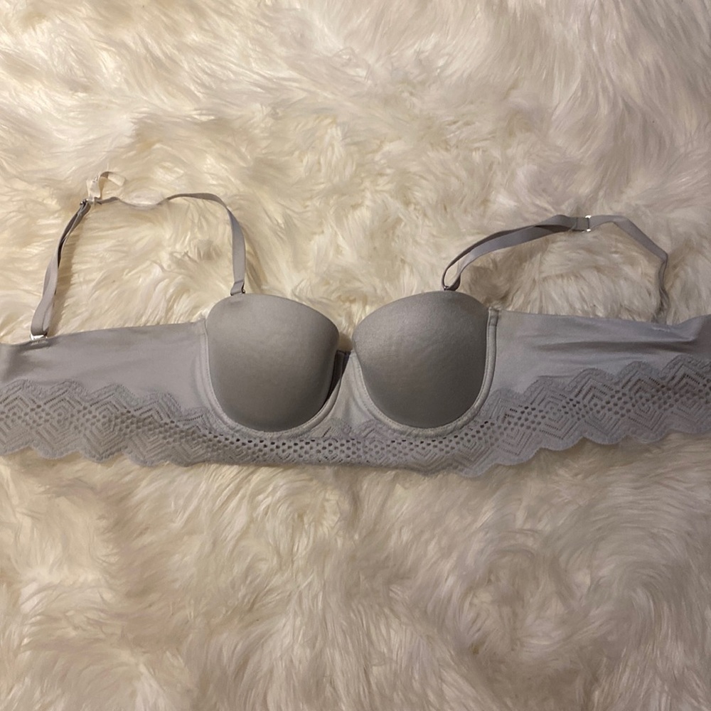 HOST PICK Aerie Bra Size 32B Gray Wide Band Lace Trim Removable Straps Strapless